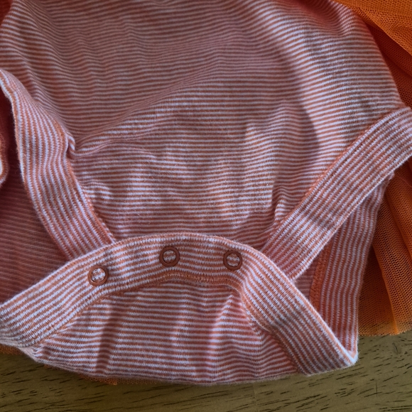 The Children's Place Pumpkin Dress with Orange Tulle. Snap Bottom, Adorable. - Picture 3 of 10